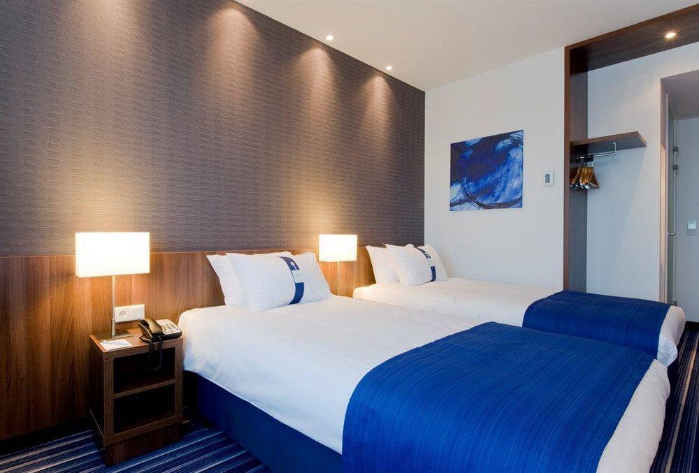 Holiday Inn Express Rotterdam - Central Station By Ihg מראה חיצוני תמונה