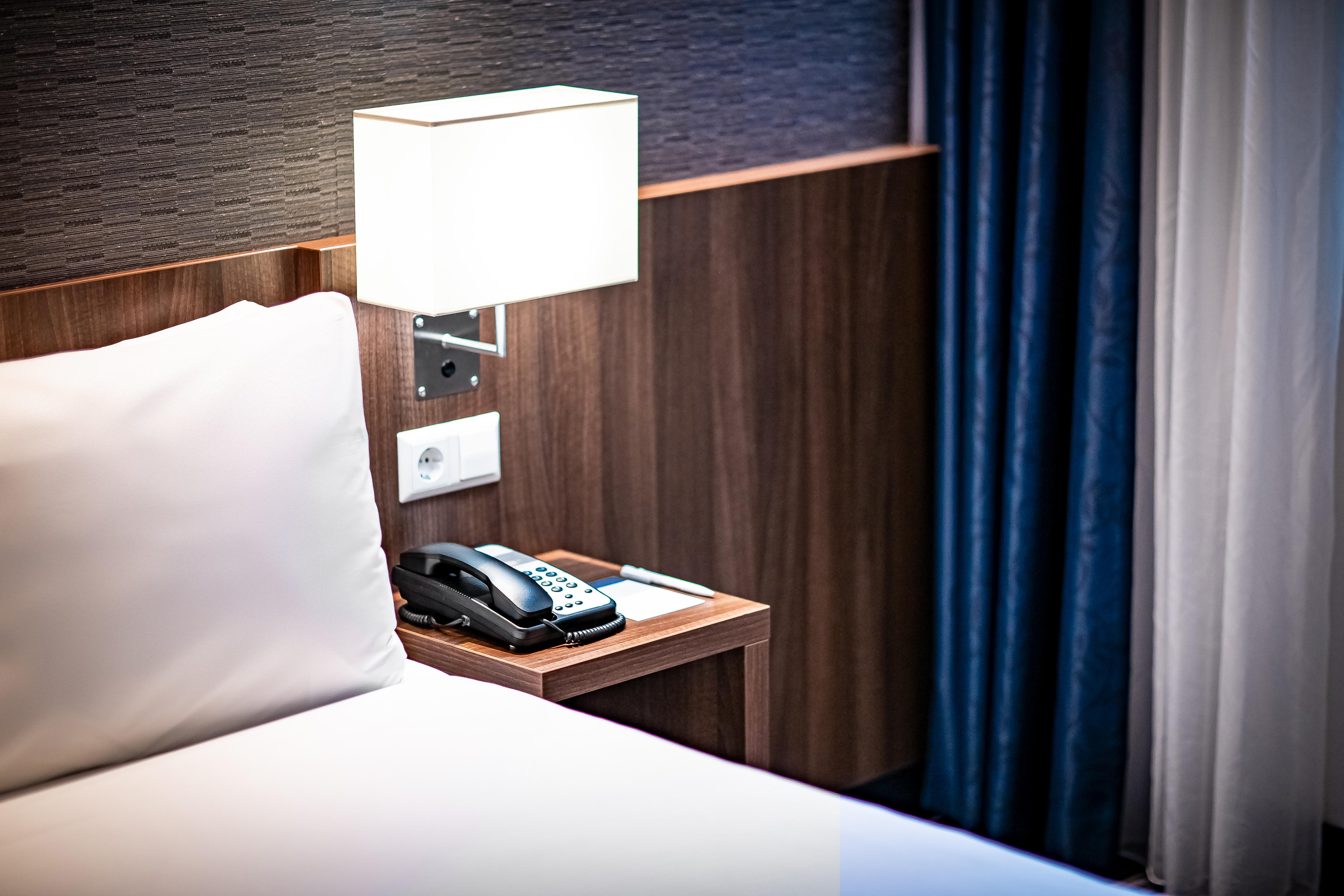Holiday Inn Express Rotterdam - Central Station By Ihg מראה חיצוני תמונה