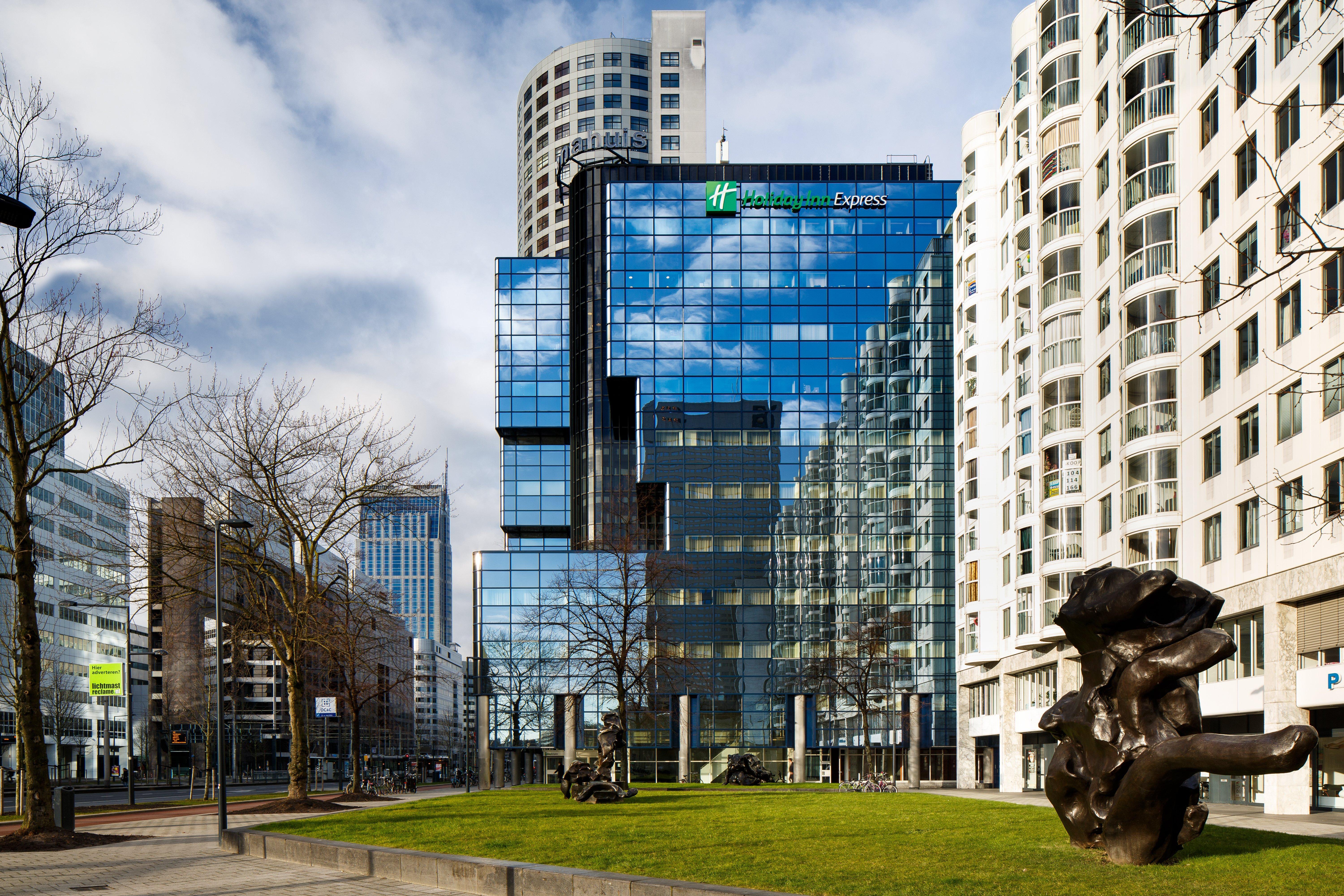 Holiday Inn Express Rotterdam - Central Station By Ihg מראה חיצוני תמונה