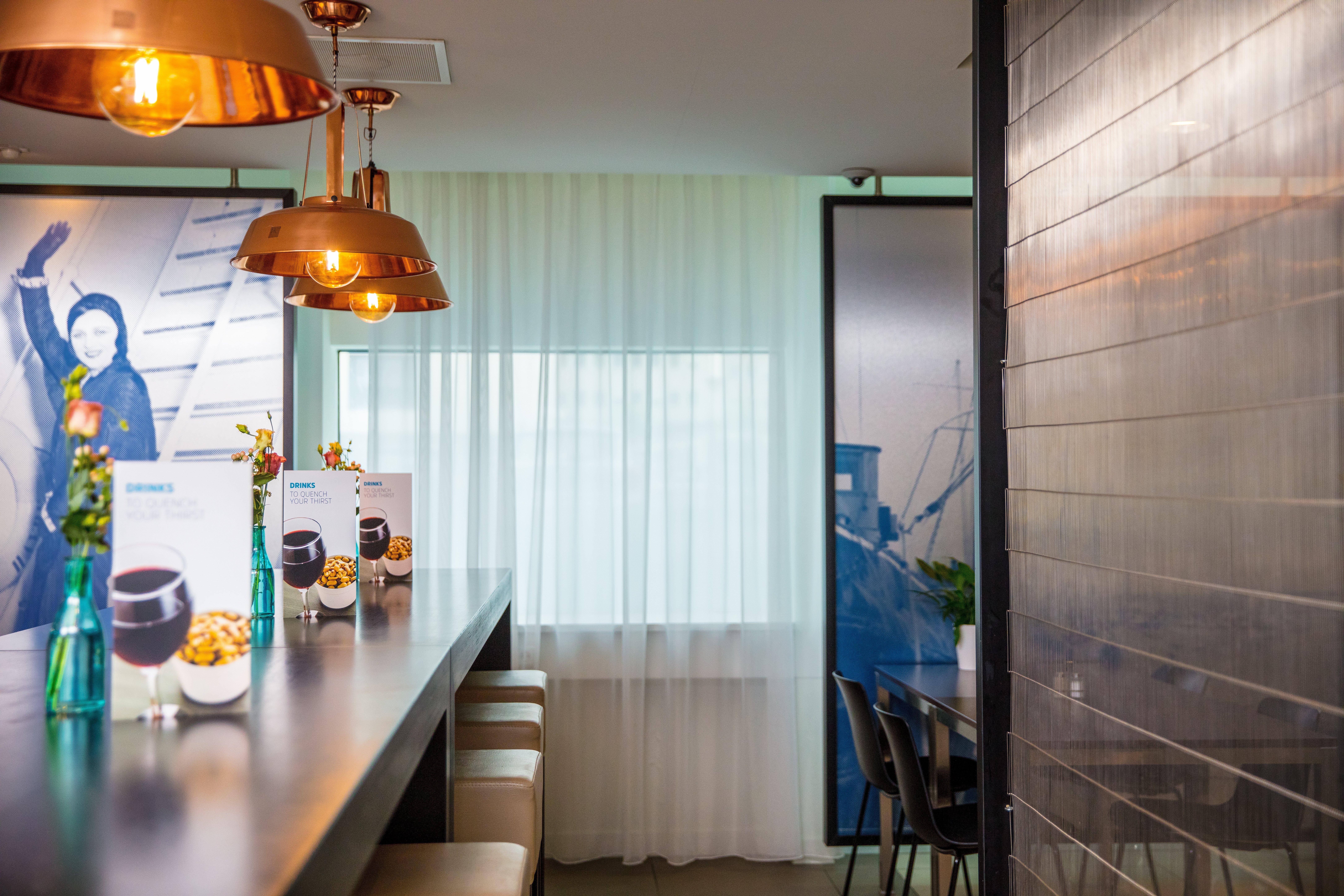 Holiday Inn Express Rotterdam - Central Station By Ihg מראה חיצוני תמונה
