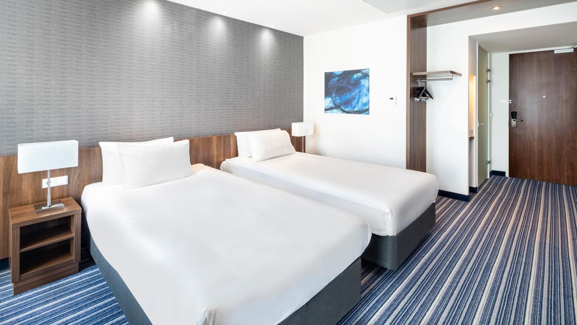 Holiday Inn Express Rotterdam - Central Station By Ihg מראה חיצוני תמונה
