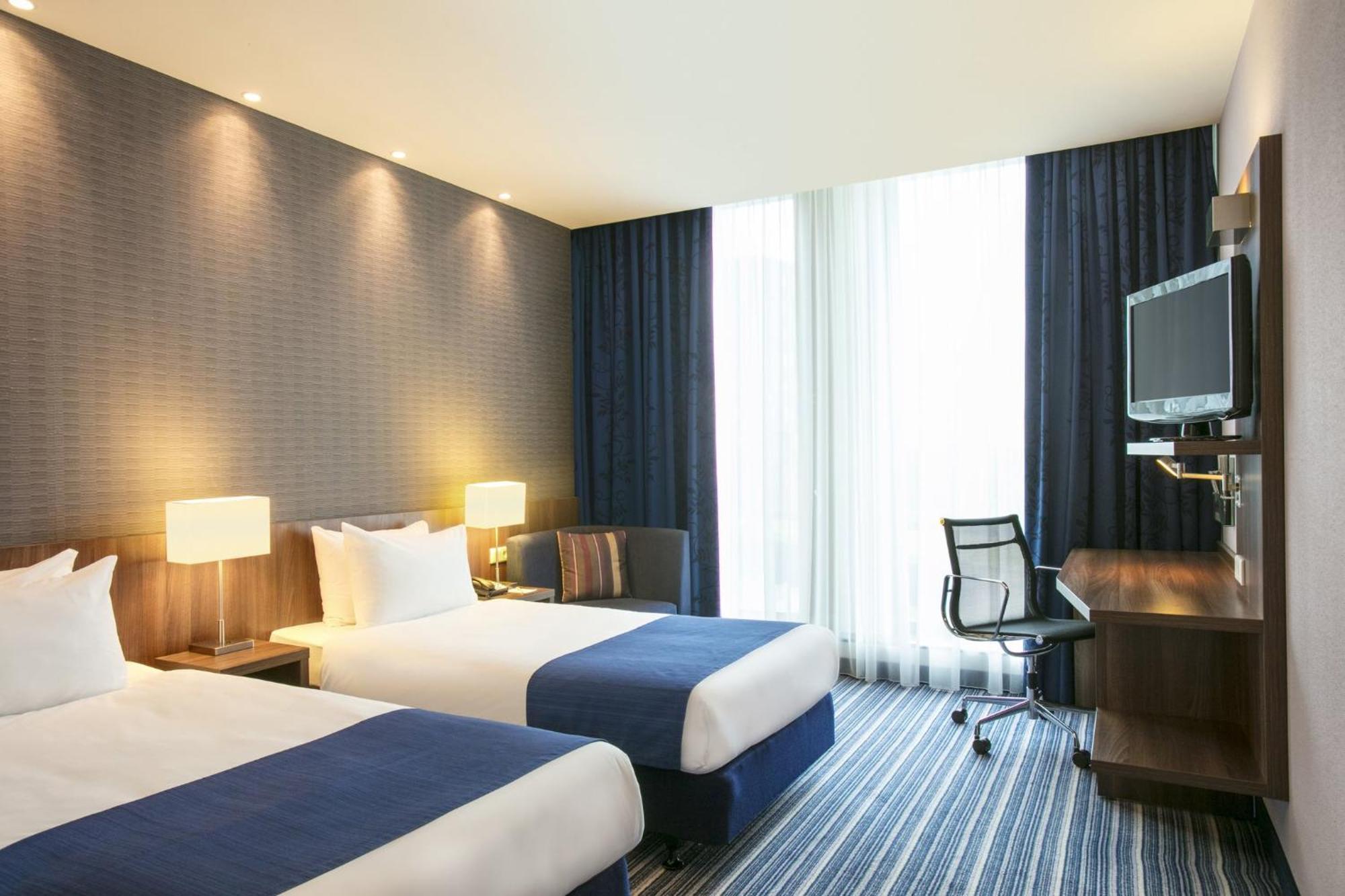 Holiday Inn Express Rotterdam - Central Station By Ihg מראה חיצוני תמונה